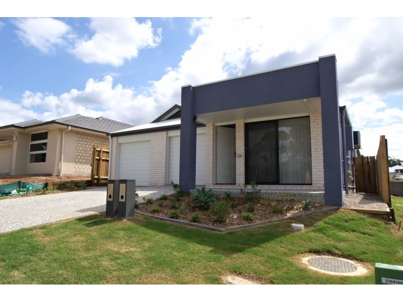 2/12 Panda Street, Dakabin QLD 4503