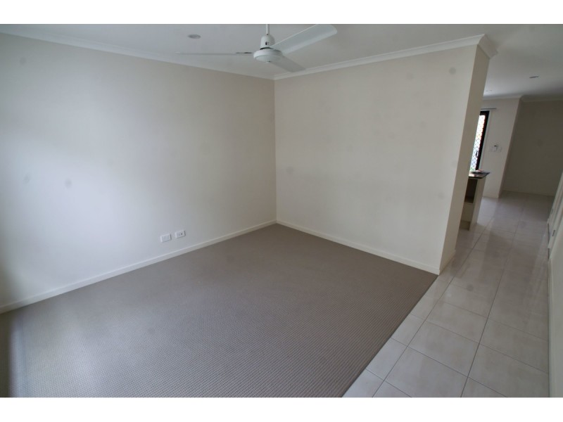 2/12 Panda Street, Dakabin QLD 4503