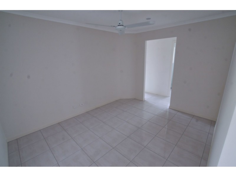 2/12 Panda Street, Dakabin QLD 4503