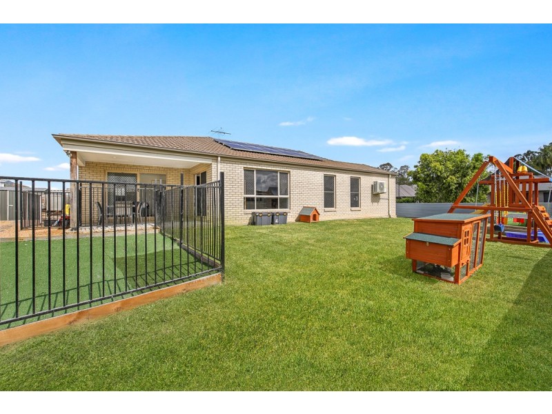 38-40 Peacherine Circuit, Bellmere QLD 4510