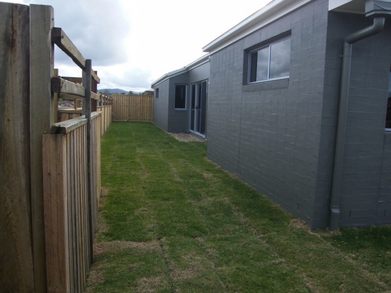 4 Clarence Close, Narangba QLD 4504