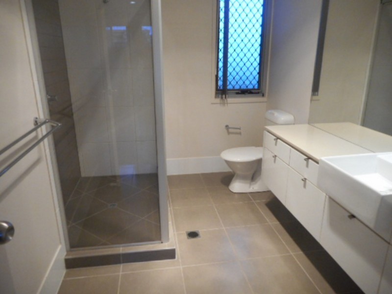 4 Clarence Close, Narangba QLD 4504