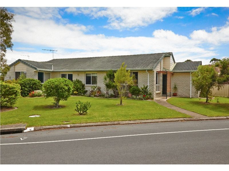 1 White Patch Esplanade, Banksia Beach QLD 4507