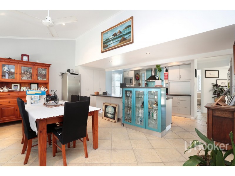 16 Eighth Avenue, Woorim QLD 4507