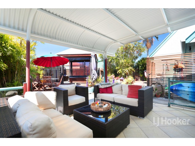 16 Eighth Avenue, Woorim QLD 4507