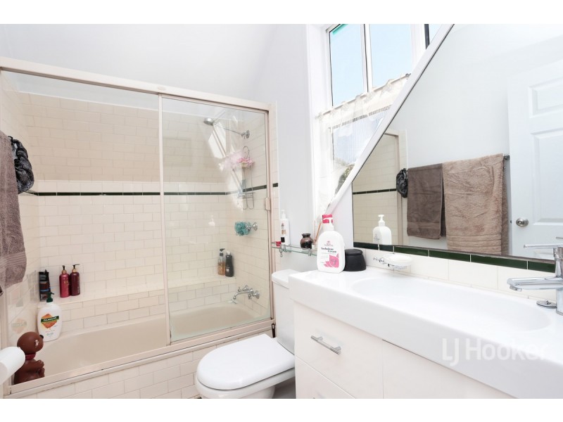 16 Eighth Avenue, Woorim QLD 4507