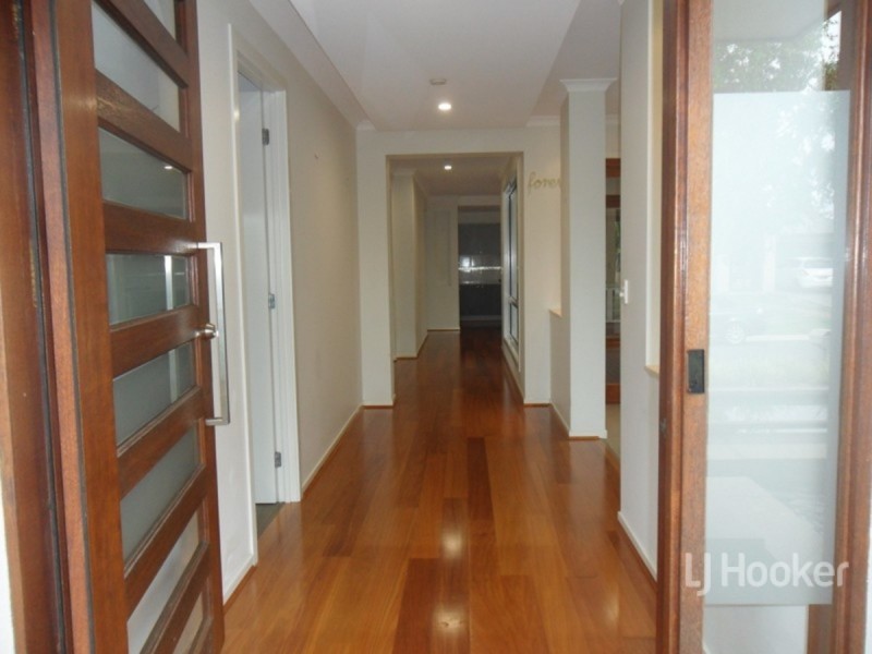 6 Riverstone Street, Ningi QLD 4511