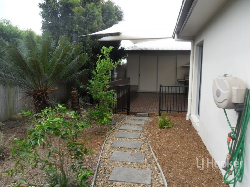 6 Riverstone Street, Ningi QLD 4511