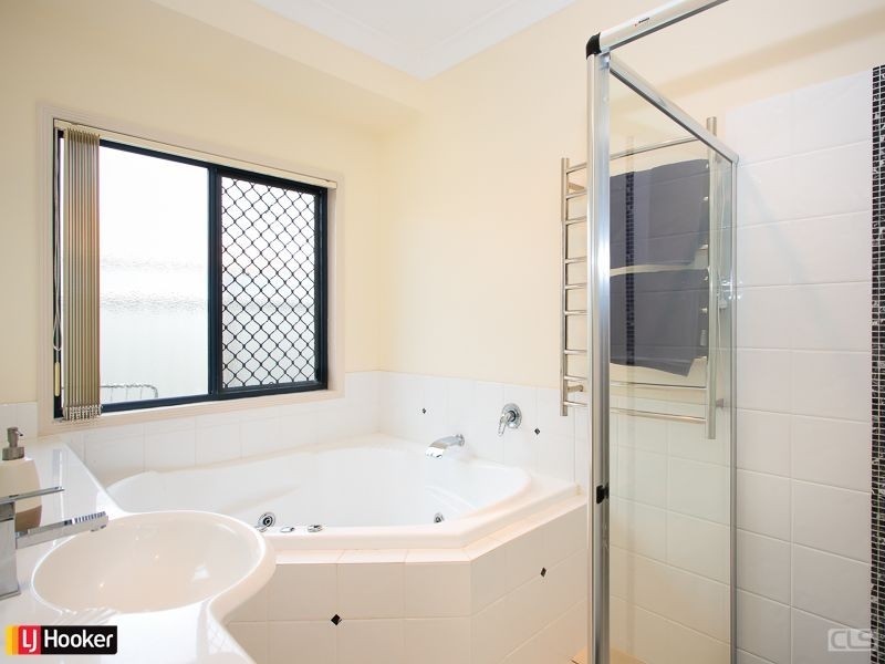 36 Barklya Crescent, Bribie Island QLD 4507