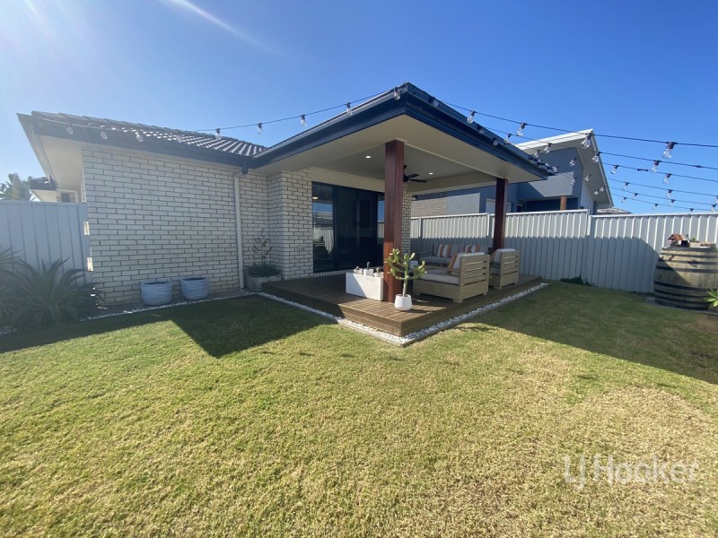 8 Lungfish Circuit, Bongaree QLD 4507