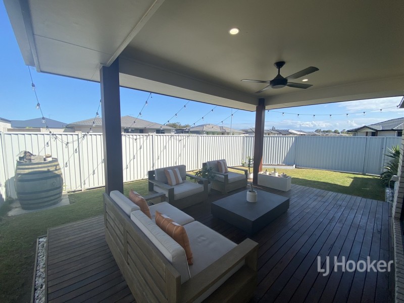 8 Lungfish Circuit, Bongaree QLD 4507
