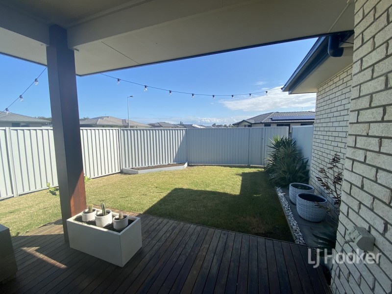 8 Lungfish Circuit, Bongaree QLD 4507