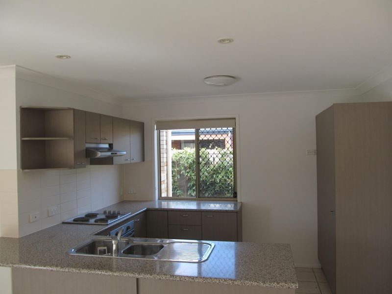 39 Eimeo Place, Sandstone Point QLD 4511