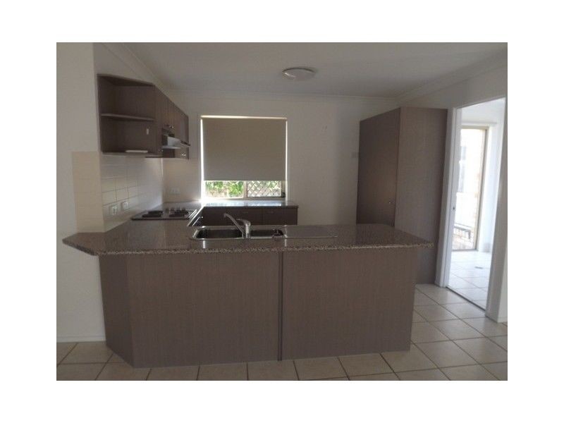 39 Eimeo Place, Sandstone Point QLD 4511