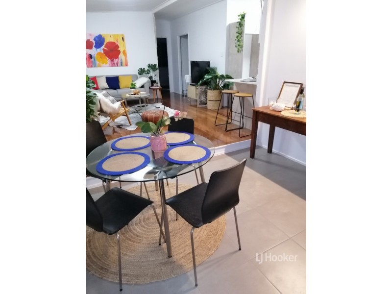 11 Beagle Avenue, Banksia Beach QLD 4507