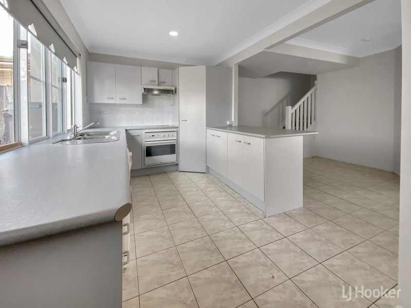 14/18 Spinnaker Quay, Sandstone Point QLD 4511