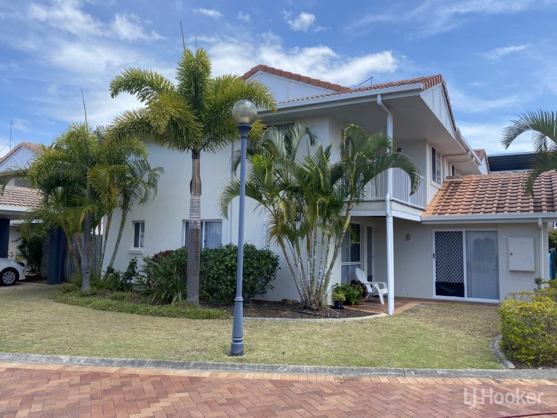 14/18 Spinnaker Quay, Sandstone Point QLD 4511