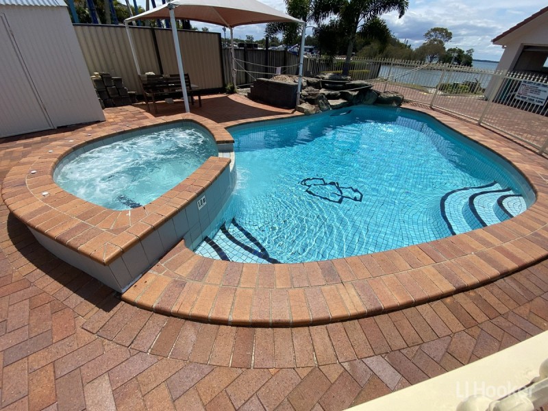 14/18 Spinnaker Quay, Sandstone Point QLD 4511
