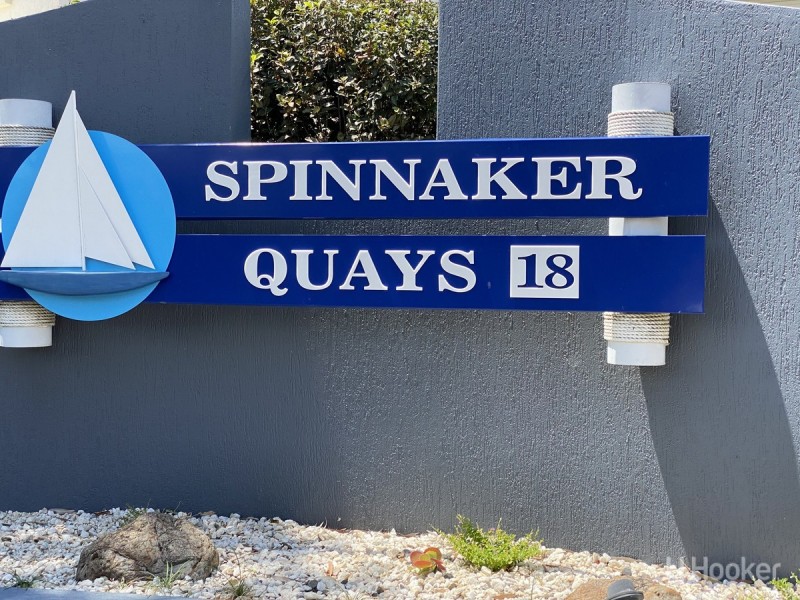 14/18 Spinnaker Quay, Sandstone Point QLD 4511