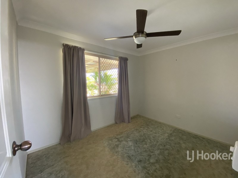 8 Day Place, Sandstone Point QLD 4511