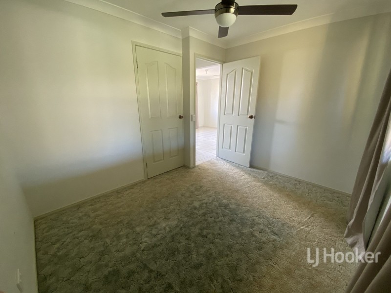 8 Day Place, Sandstone Point QLD 4511