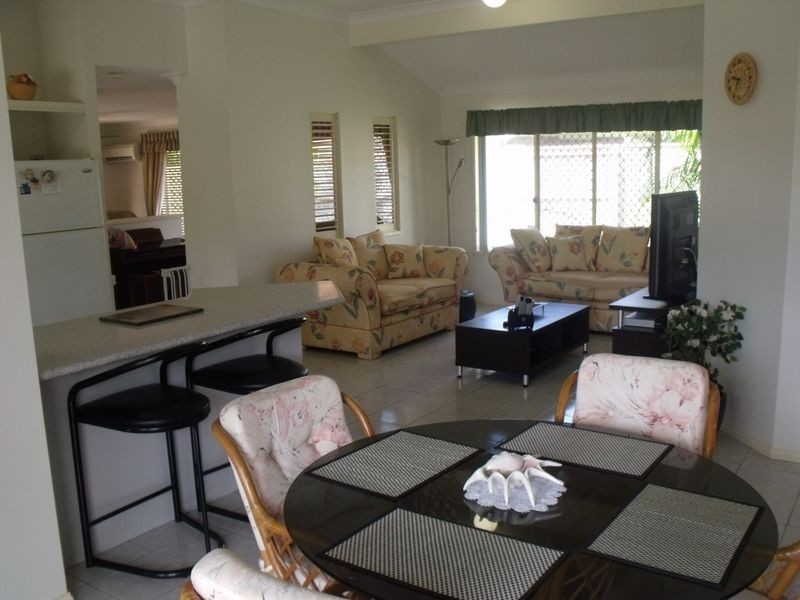 Sandstone Point QLD 4511