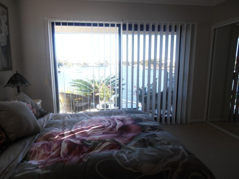 1/27 Bowsprit Crescent, Banksia Beach QLD 4507