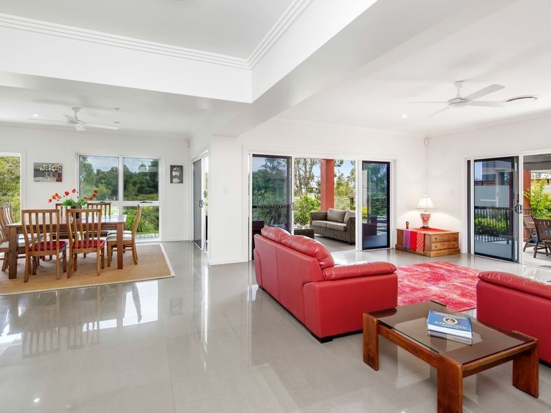 40 Vanillalily Close, Banksia Beach QLD 4507