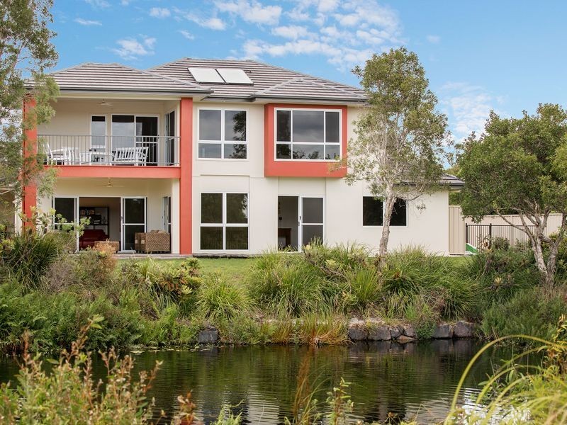 40 Vanillalily Close, Banksia Beach QLD 4507