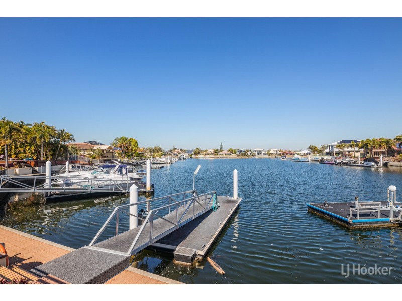 43 Voyagers Drive, Banksia Beach QLD 4507