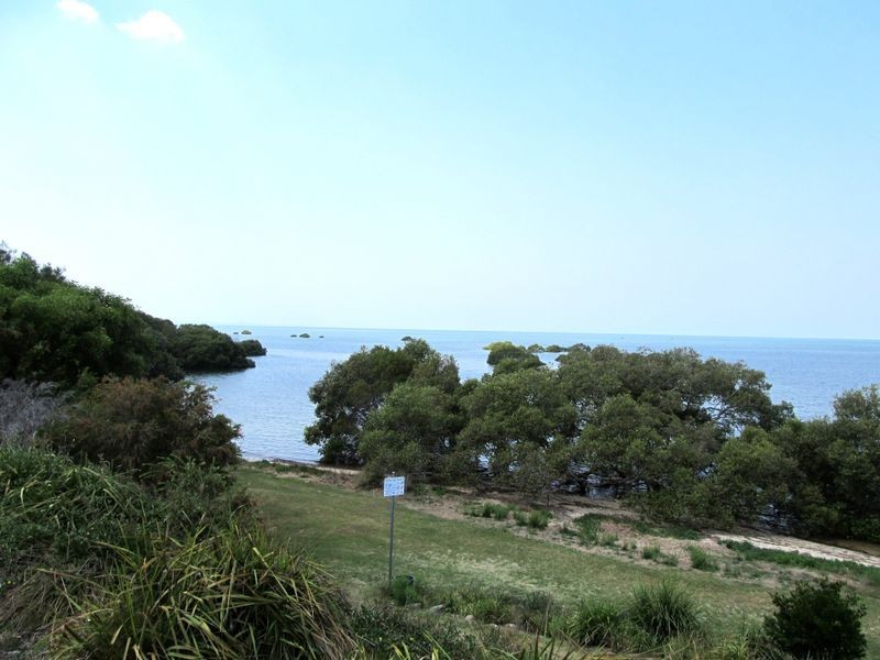 22 Albert Pl, Sandstone Point QLD 4511