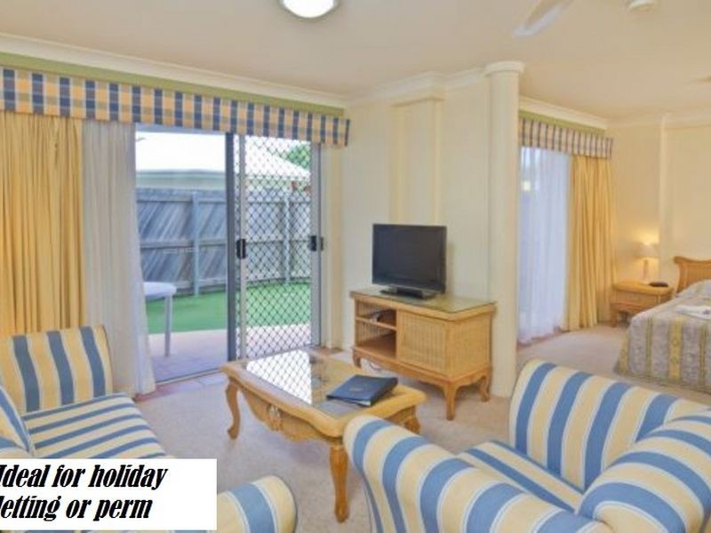 7/5 Links Court, Woorim QLD 4507