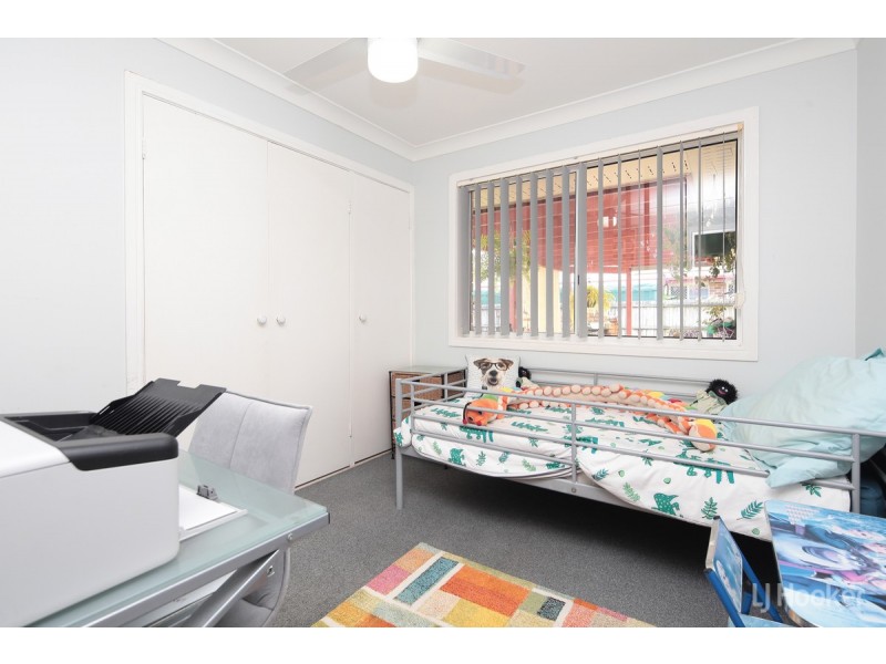 7 Eltham Place, Sandstone Point QLD 4511