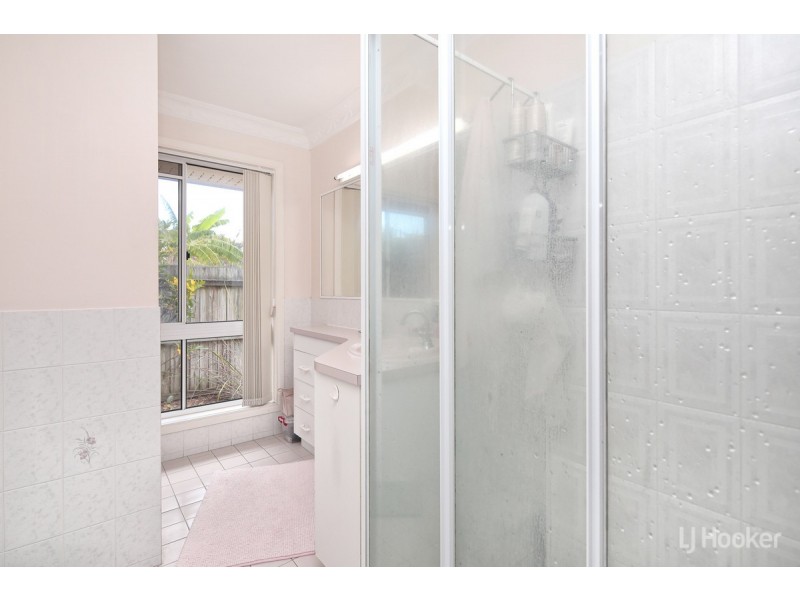 7 Eltham Place, Sandstone Point QLD 4511