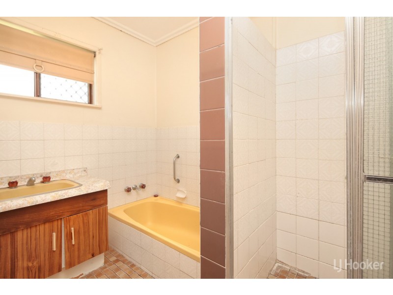 2 Cormorant Street, Bongaree QLD 4507