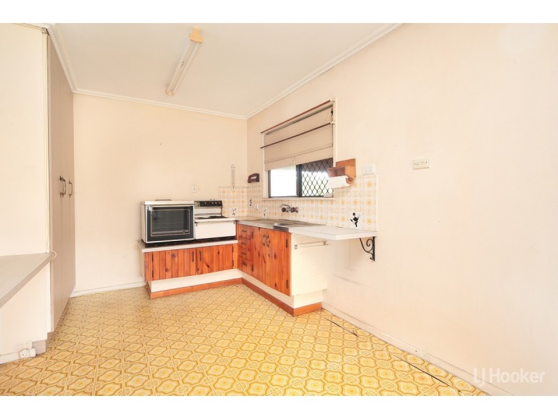 2 Cormorant Street, Bongaree QLD 4507