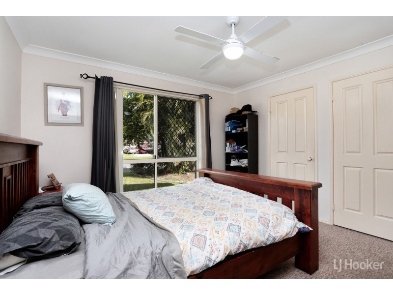 180 Bestmann Road East, Sandstone Point QLD 4511