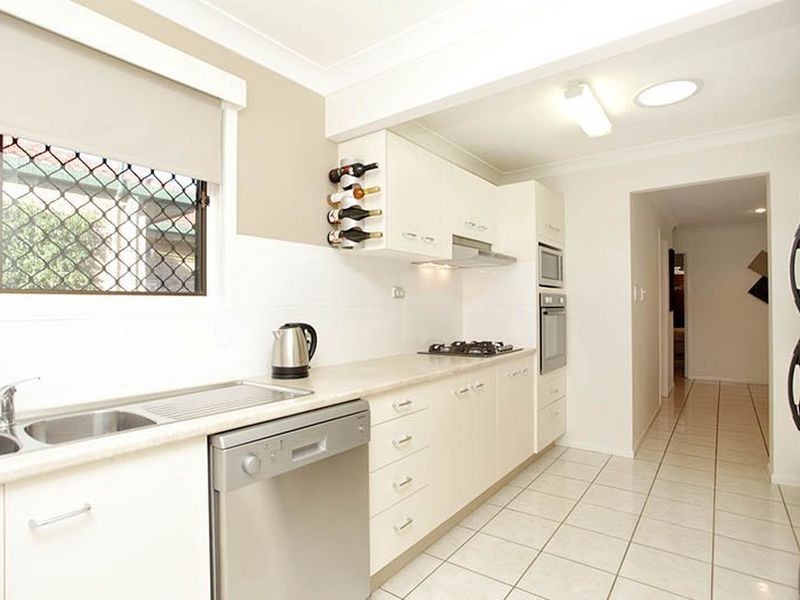 12 Green Street, Bribie Island QLD 4507