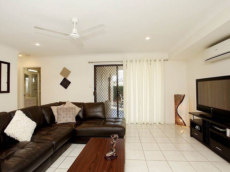 12 Green Street, Bribie Island QLD 4507