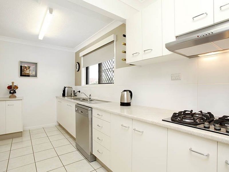 12 Green Street, Bribie Island QLD 4507