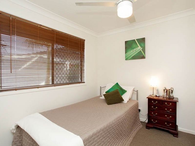 12 Green Street, Bribie Island QLD 4507