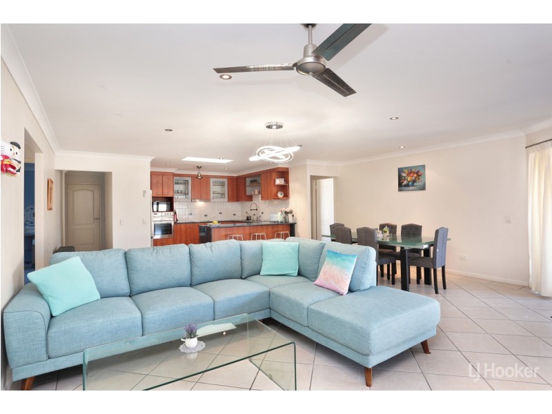 21 Raptor Parade, Banksia Beach QLD 4507