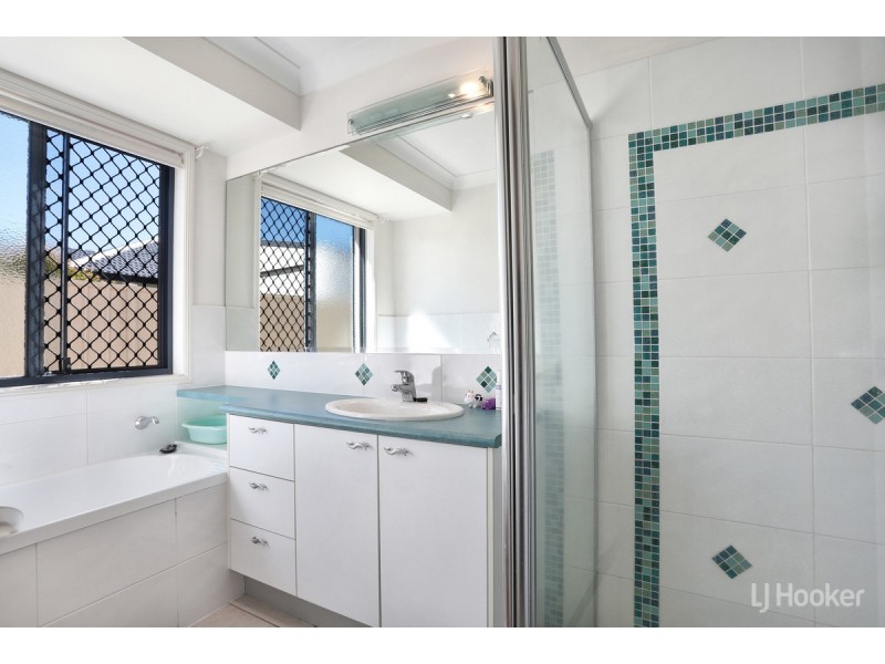 21 Raptor Parade, Banksia Beach QLD 4507