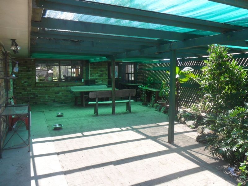 4 Carl Court, Banksia Beach QLD 4507