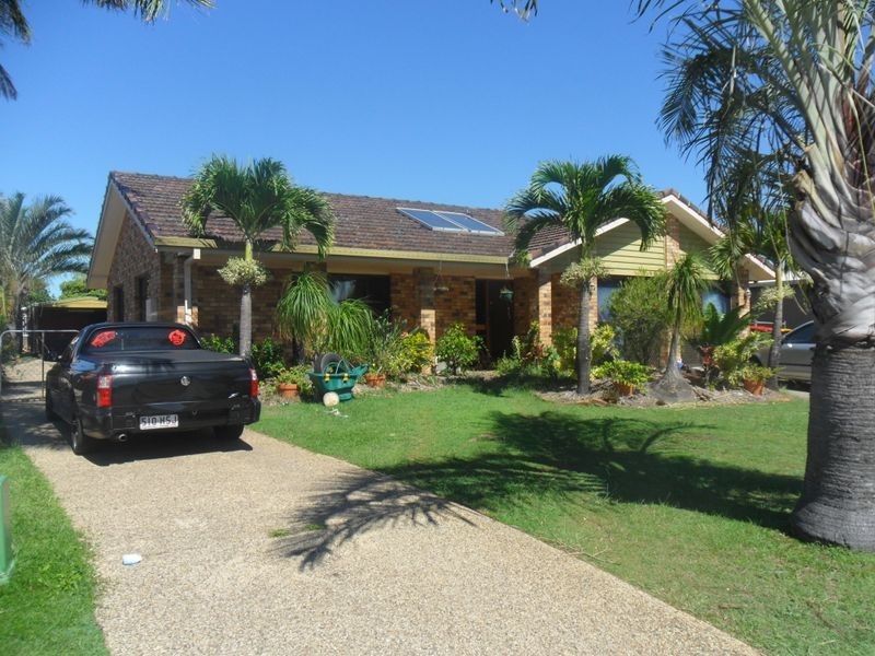 4 Carl Court, Banksia Beach QLD 4507