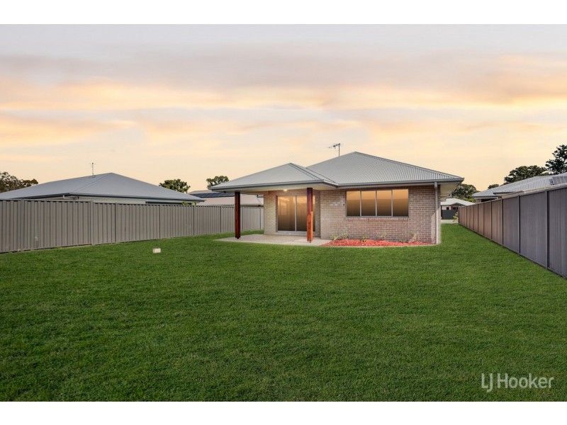 5 Armelie Court, Ningi QLD 4511