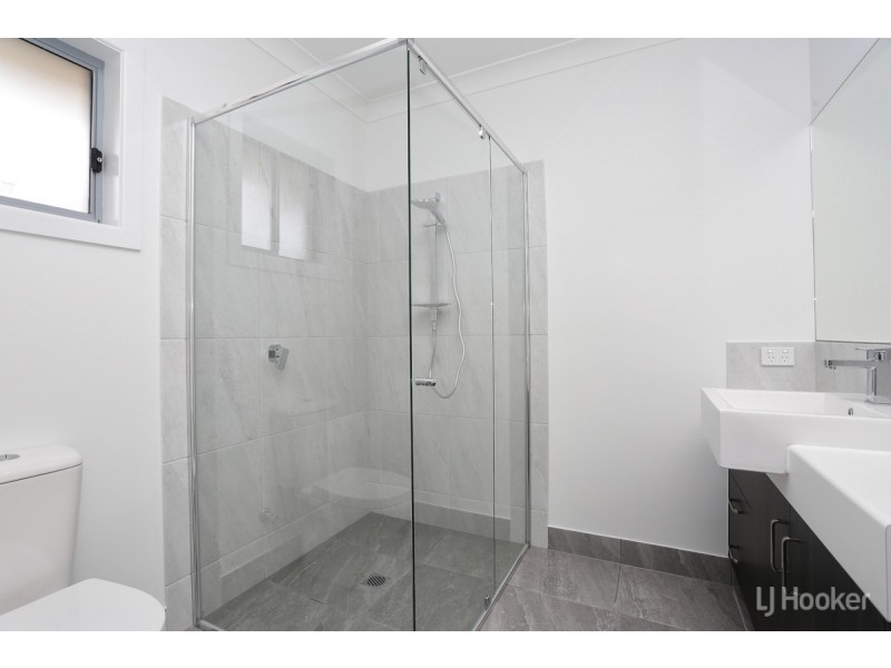 5 Armelie Court, Ningi QLD 4511