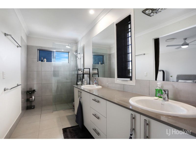 159 Marina Boulevard, Banksia Beach QLD 4507