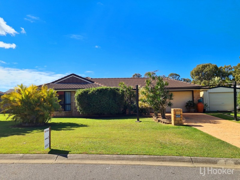 18 Mossman Way, Sandstone Point QLD 4511