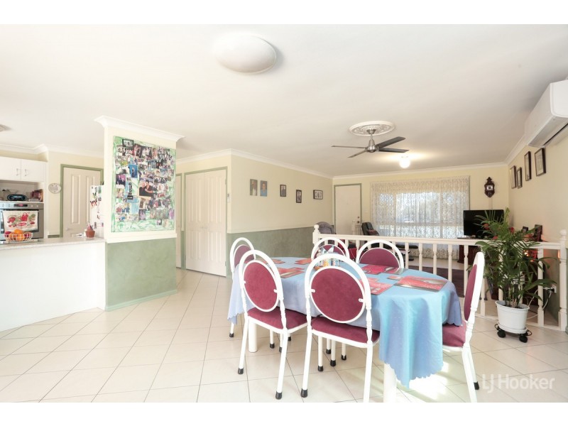 12 Chiltern Place, Sandstone Point QLD 4511